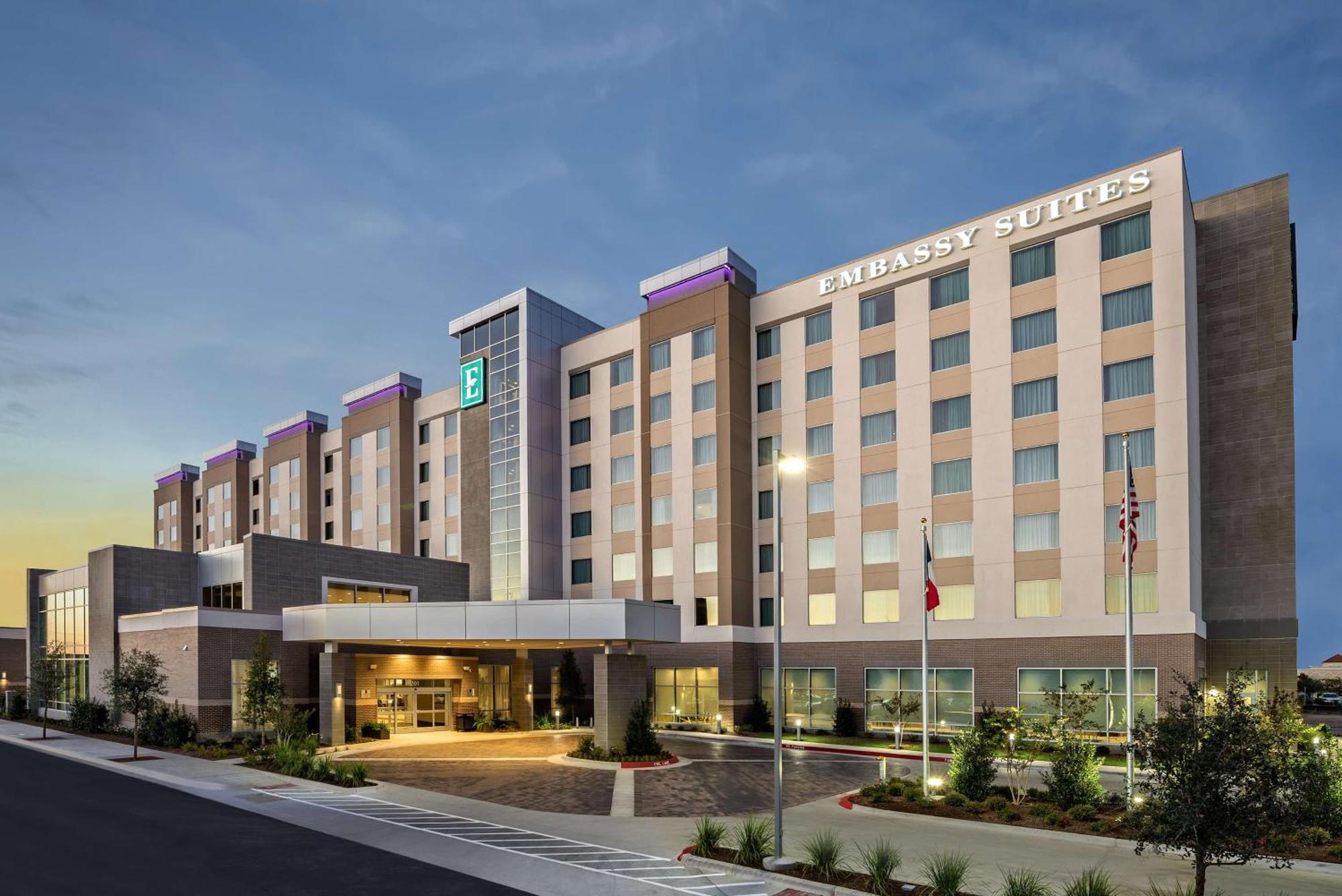 Embassy Suites By Hilton College Station Exterior foto